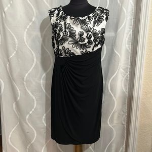 CB Signature Sadie Black & White, Sleeveless Dress, Size 14P